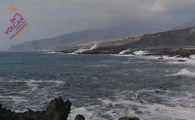 Una nueva colada avanza a 70 metros/hora en dirección al mar